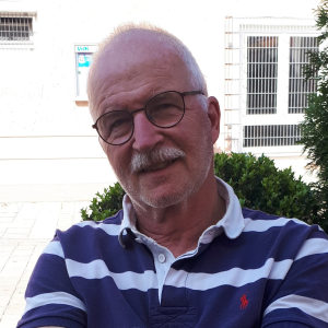 Profilbild von Hellmut Stauffer