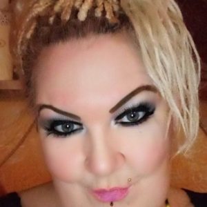 Profilbild von Iris Heike Igbinoba