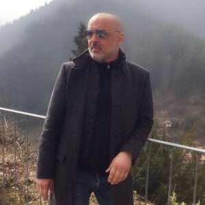 Profilbild von Izzet Haydin