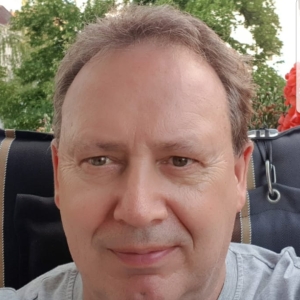Profilbild von Jörg Lakaschus
