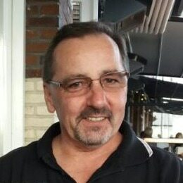 Profilbild von Karl Charlton