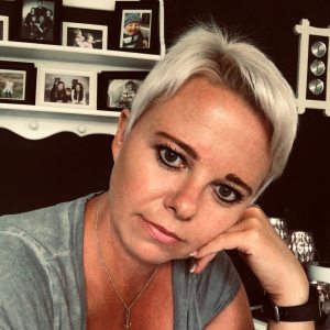 Profilbild von Katharina Dehnel