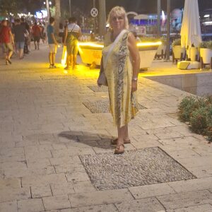 Profilbild von Kathrin Becker