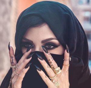 Profilbild von Kübra Gökbahar