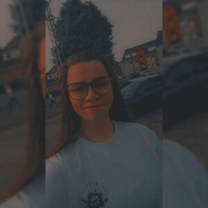 Profilbild von Lara Jane Dambly