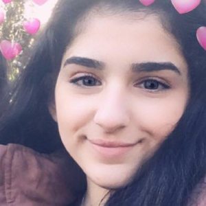 Profilbild von Lousine Pogkosian