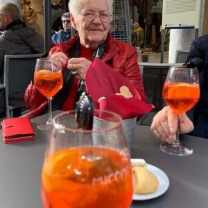 Profilbild von Lucretia Hirt