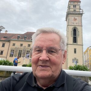 Profilbild von Lutz Bauer
