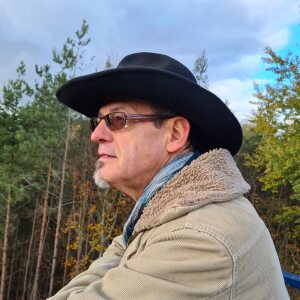 Profilbild von Lutz Wolfrum