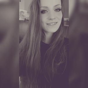 Profilbild von Mona Biedenstein