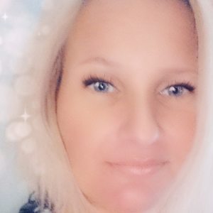 Profilbild von Nadine Holtheuer