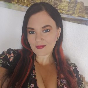 Social Media Profilbild Nadine Lichtenfeld 