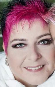 Profilbild von Nadine Rietenbach