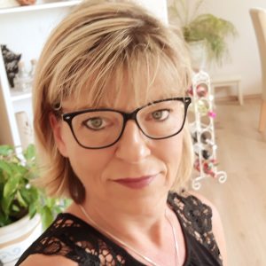 Profilbild von Nadja Täuber
