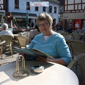 Profilbild von Nora Stout