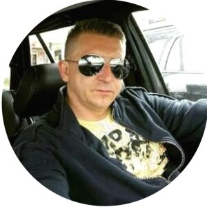 Profilbild von Pawel Knapik