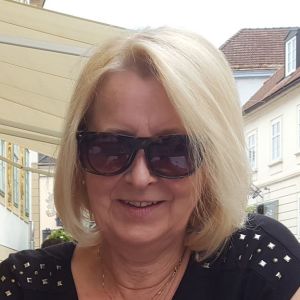 Profilbild von Petra Adelmann
