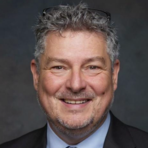 Profilbild von Ralph Holmes