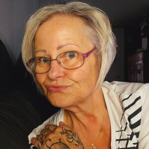 Profilbild von Ramona Josephine Lewis