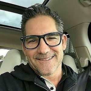 Profilbild von Raymond Harrison