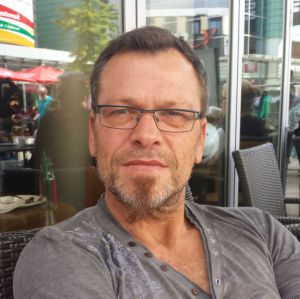 Social Media Profilbild René Jöns 