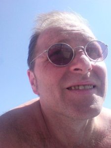 Profilbild von Robert Amphlet