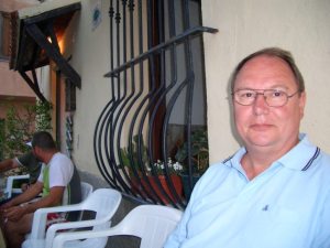 Profilbild von Rolf Schirbaum