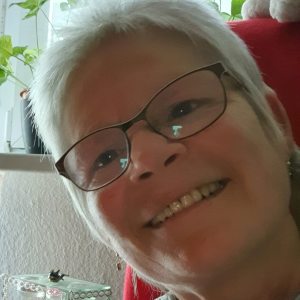 Profilbild von Roswitha Lubozki