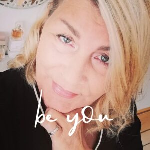 Social Media Profilbild Sabine Hügel 
