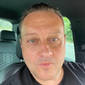 Profilbild von Theo Tsirmpas
