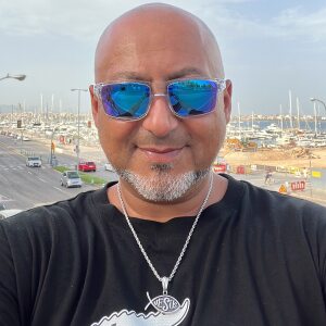 Profilbild von Üveys Topal