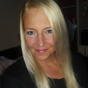 Social Media Profilbild Yvonne - Yve Pelikan 