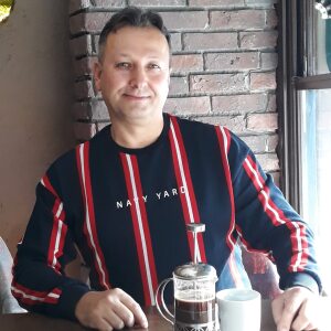 Profilbild von Zeki Çamur